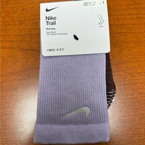 Nike Trail Men's Lavender Crew Socks